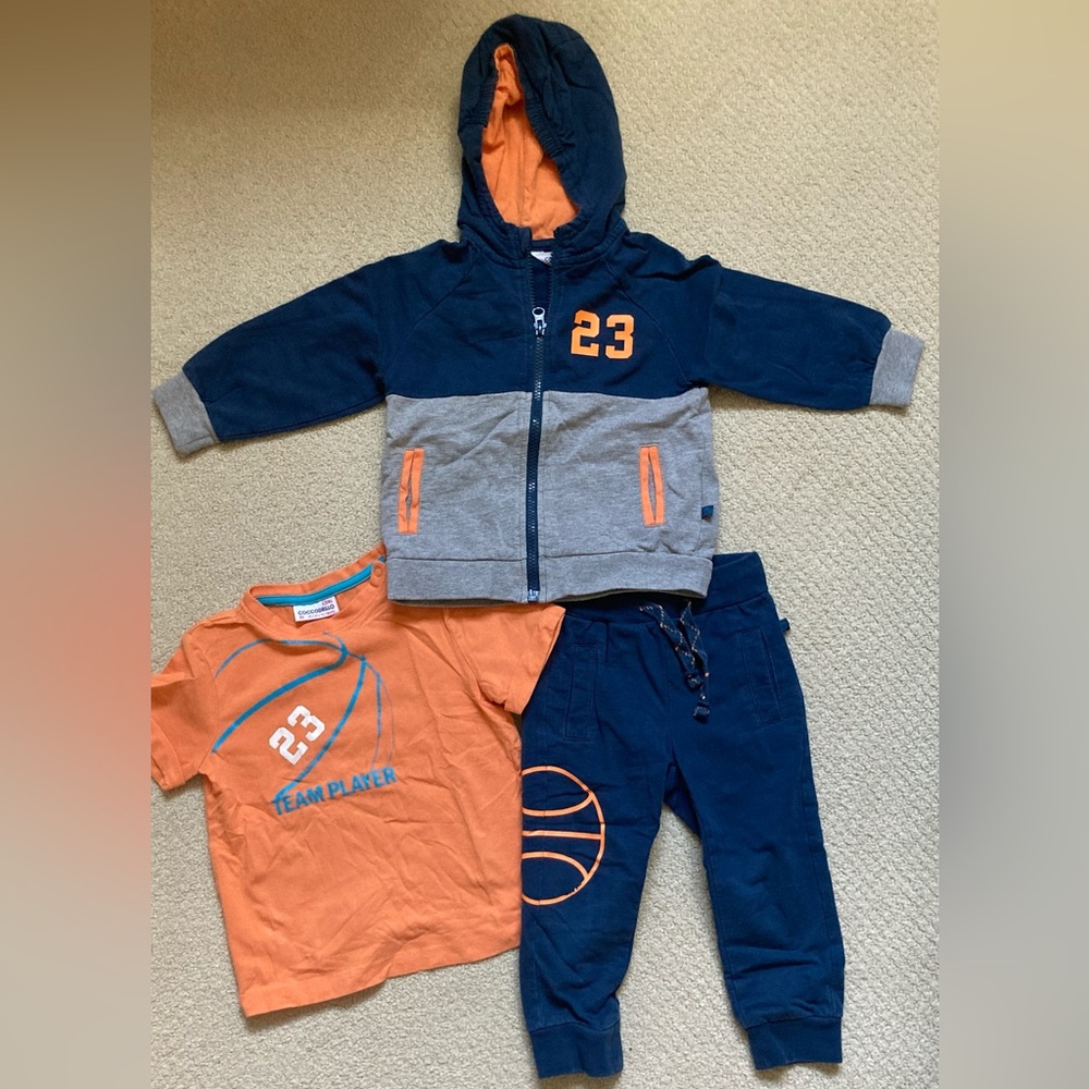 Cute 3 piece sports toddler boys 2T sweatpants, zipper hoodie and teeshirt.